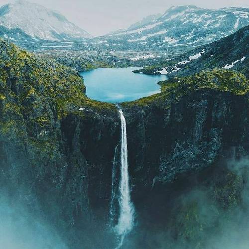 میزنم واست به هر دری بدو بدو بیا اینوری عاشقتم بیا سریع سریع